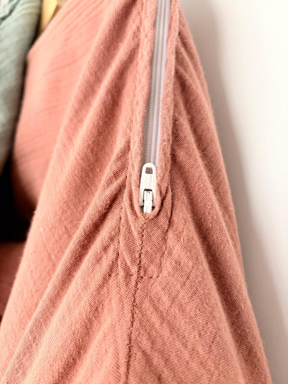 Voedingskussen van Doomoo met extra hoes