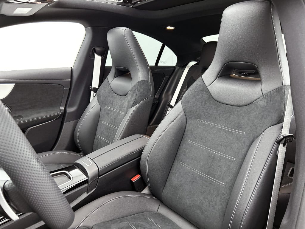 Mercedes-Benz Cla 250 e business solution amg | nightpakket | parkeerpakket