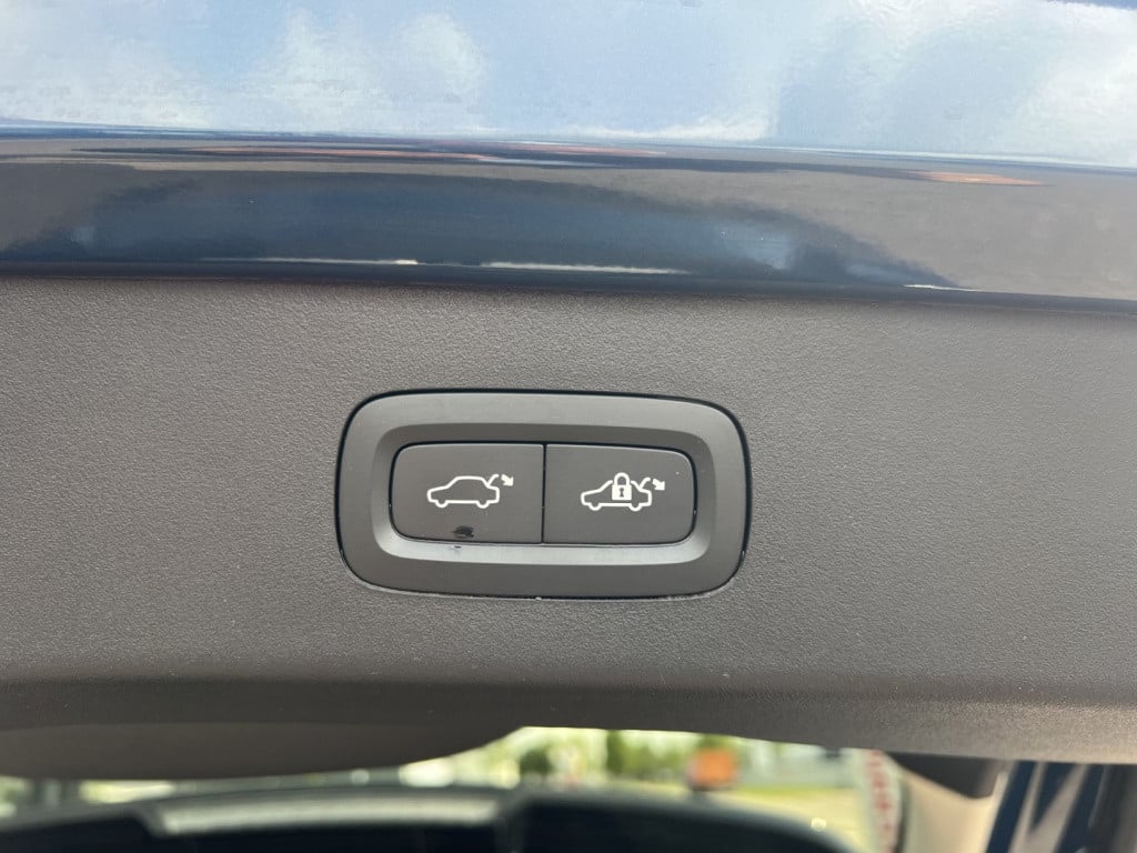 Lynk & Co 01 1.5 261pk plug in hybrid , pano dak , 360gr camera , car play 