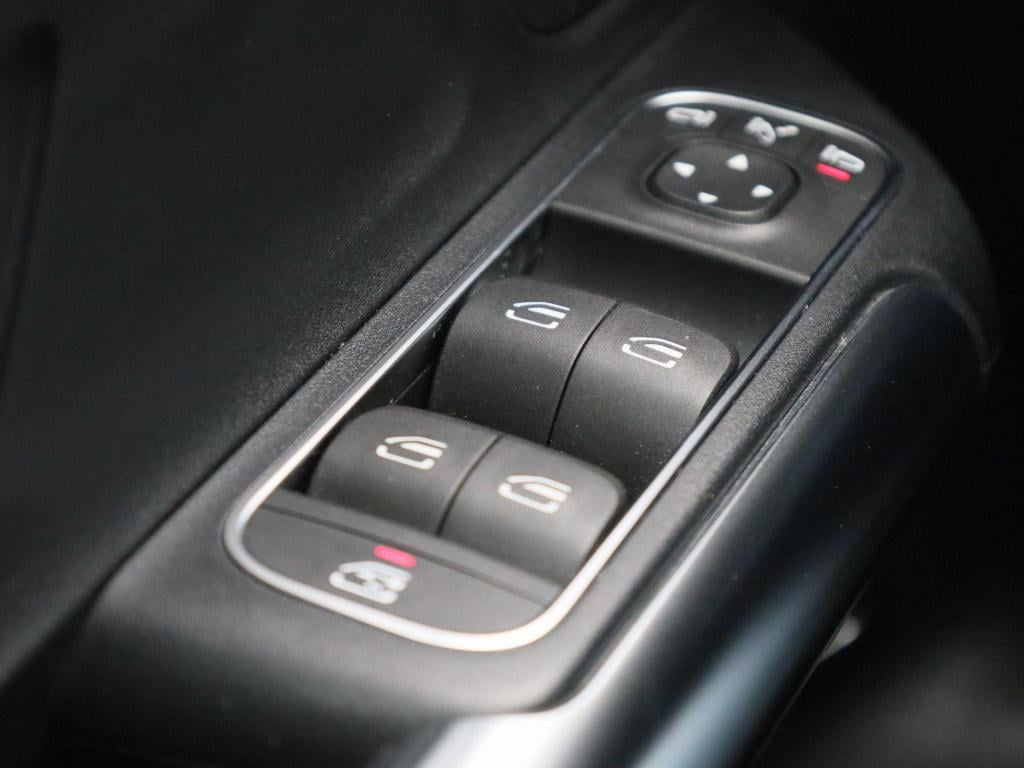 Mercedes-Benz Gla-klasse 250 e business solution amg limited | automaat | p