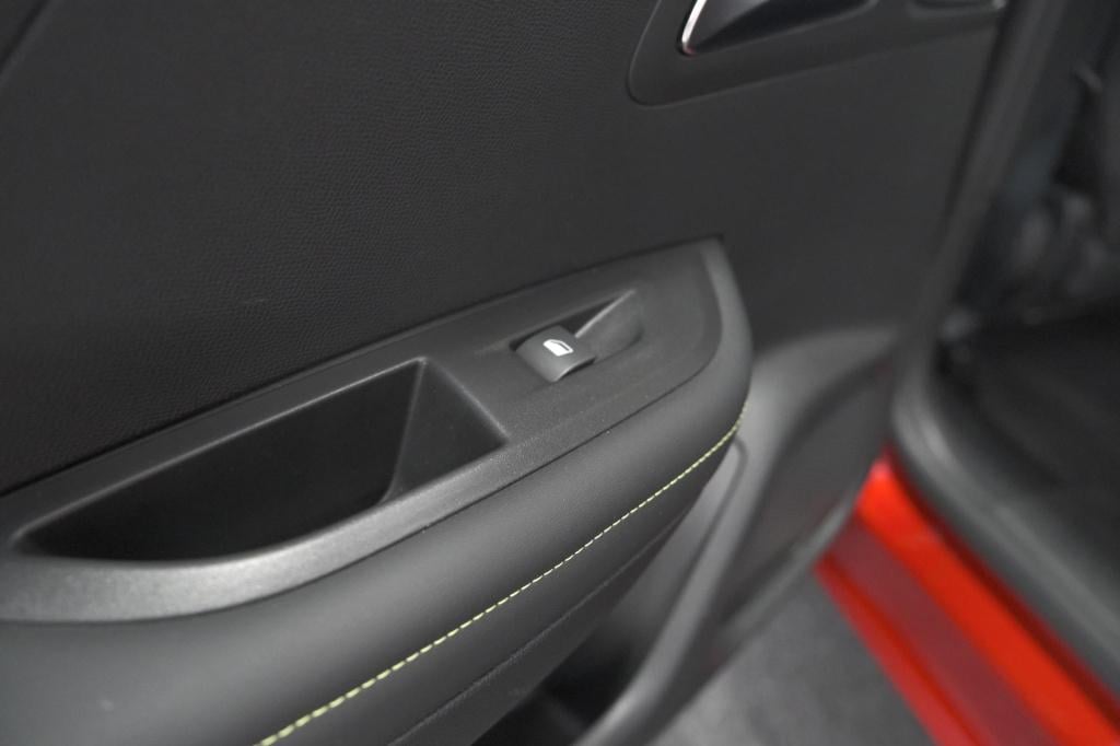 Peugeot 2008 puretech 130 gt pack | panoramadak | camera | adaptieve cruise