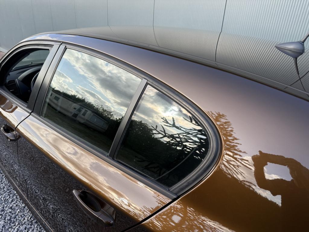 BMW 1 Serie 116i effdyn. ed. business line ultimate edition 5-drs