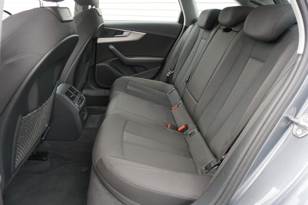 Audi A4 avant 2.0 tdi sport lease edition climate / navi / cruise / parkeer