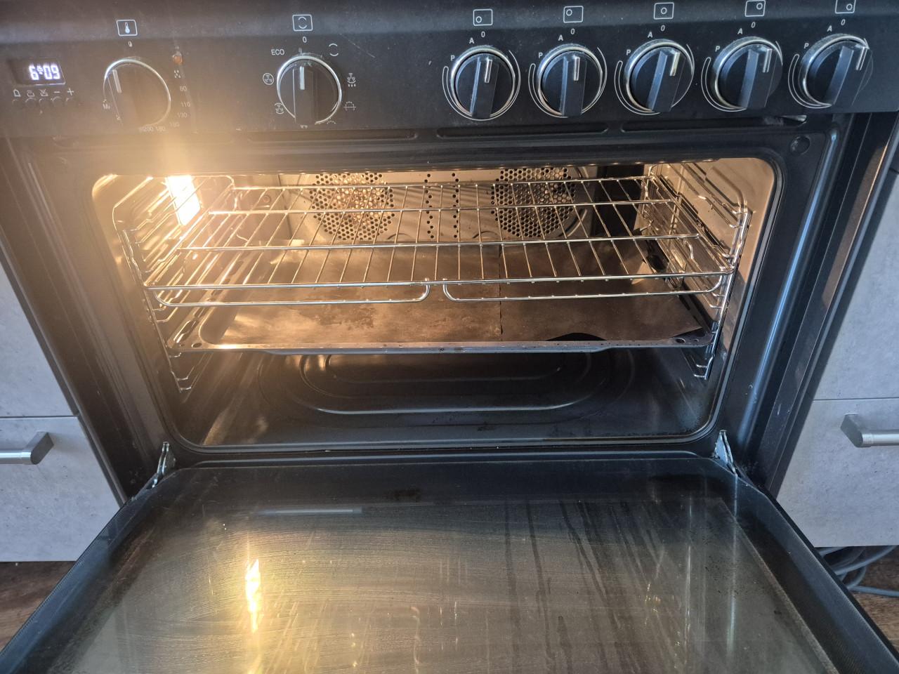 Smeg inductiefornuis met heteluchtoven