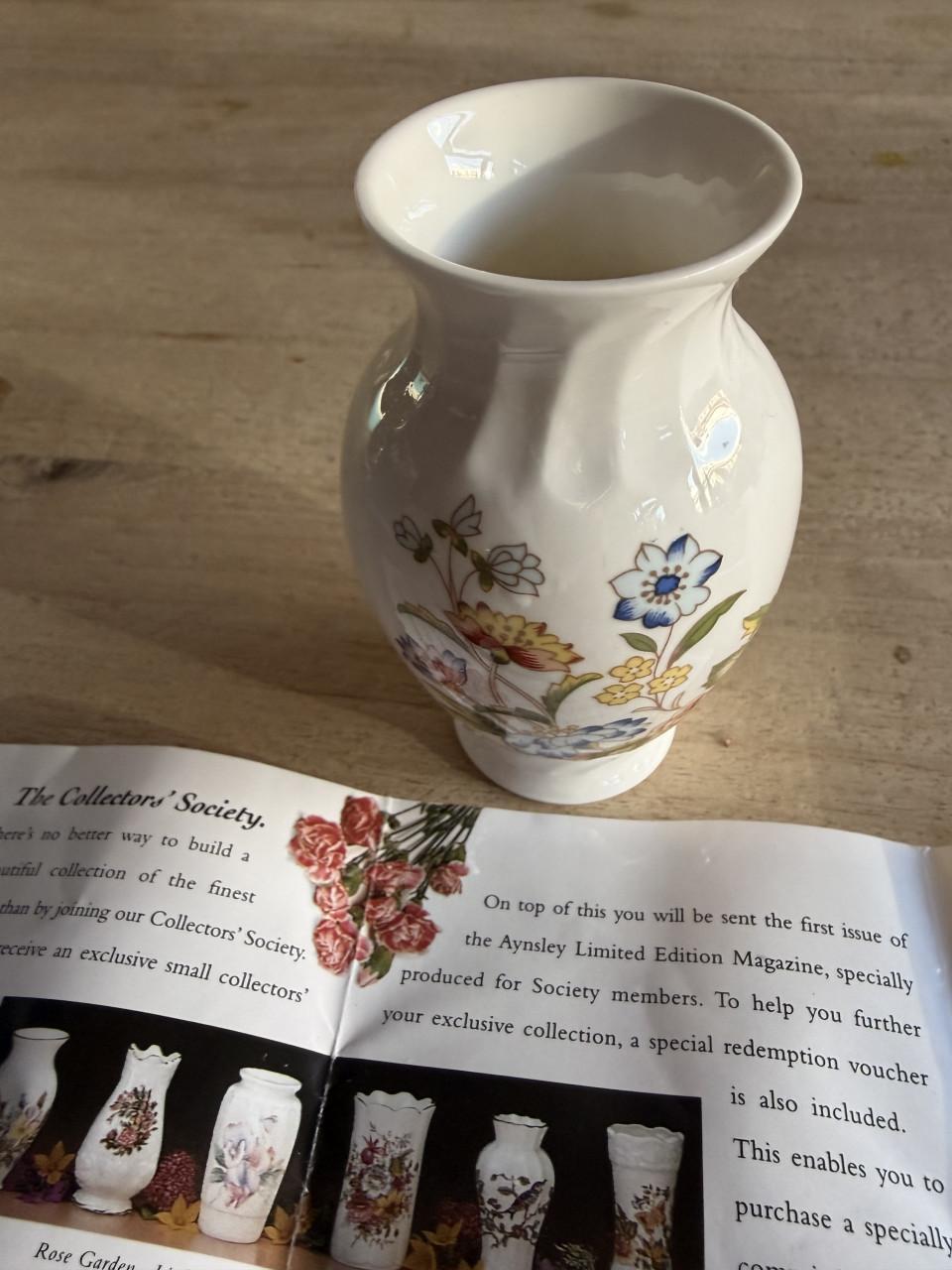 Bone  China mini vaasje collection