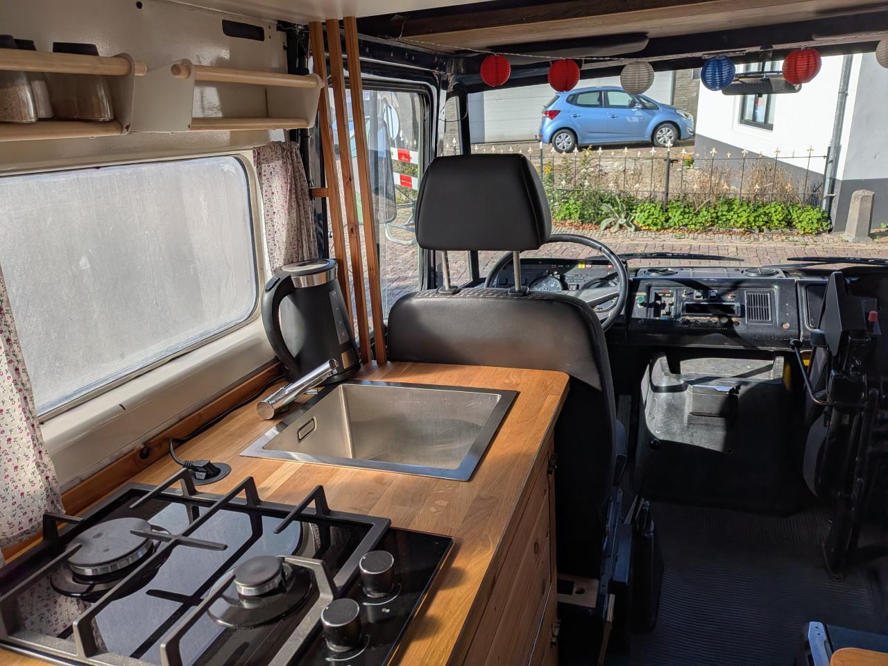 Mercedes 407d belastingvrij. Buscamper