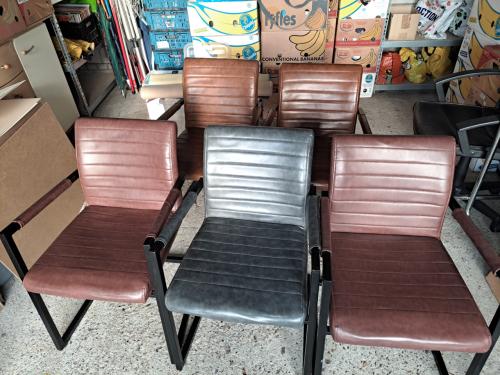 Te koop 5 eetkamer stoelen verkocht