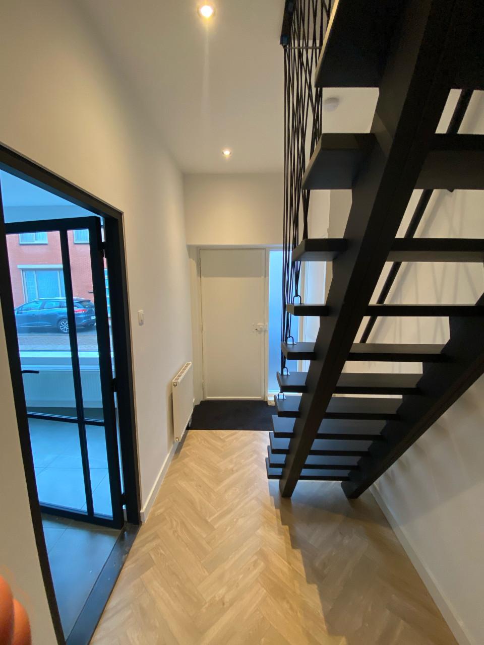 Ruime woning met 4 slaapkamers en zonnige tuin vanaf 1 mei – €1150 p/m