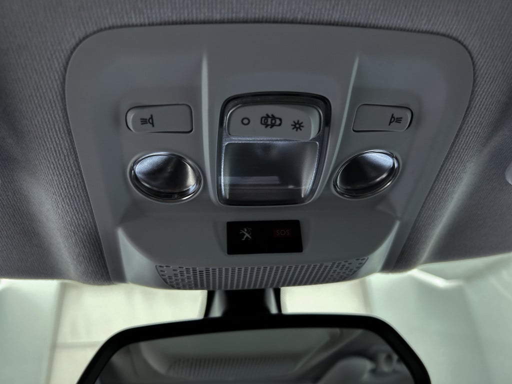 Peugeot 208 110pk automaat allure | rijklaar | panoramadak | navi | achteru