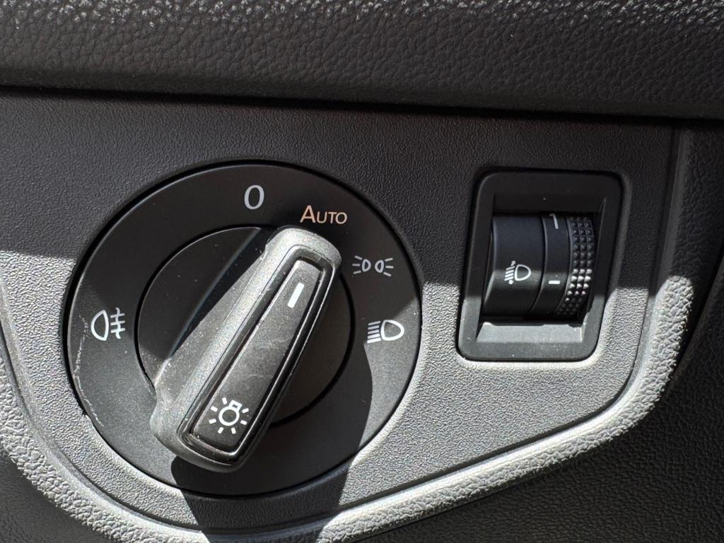 Volkswagen Taigo 1.0 tsi life * camera * stoelverwarming * virtual cockpit 