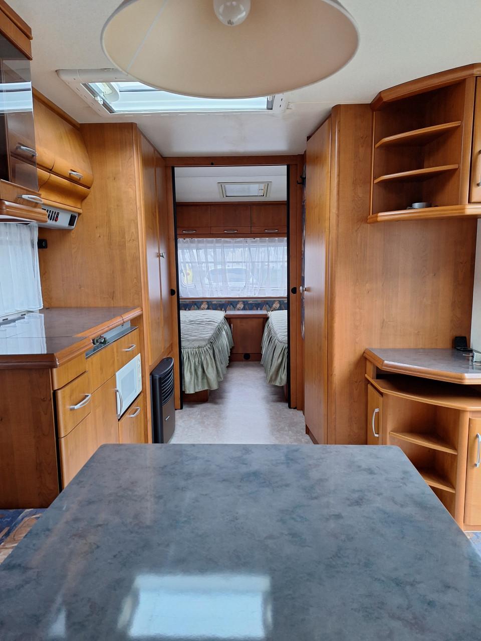 Caravan hobby excellent 560