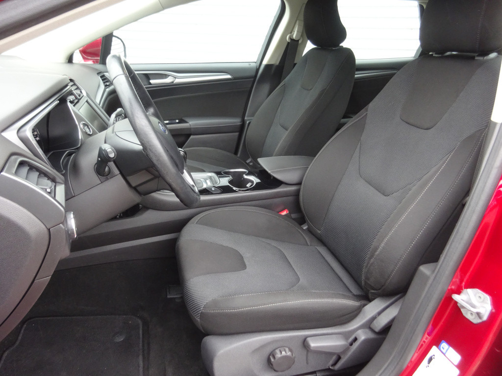Ford Mondeo wagon 1.5 tdci titanium 1e eigenaar / navigatie / cruise contol