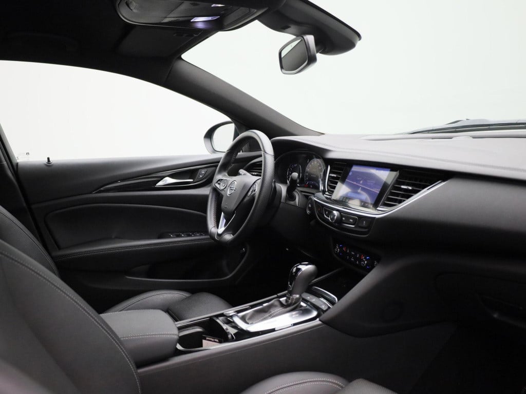 Opel Insignia sports tourer 1.5 turbo business executive | automaat | opc-l