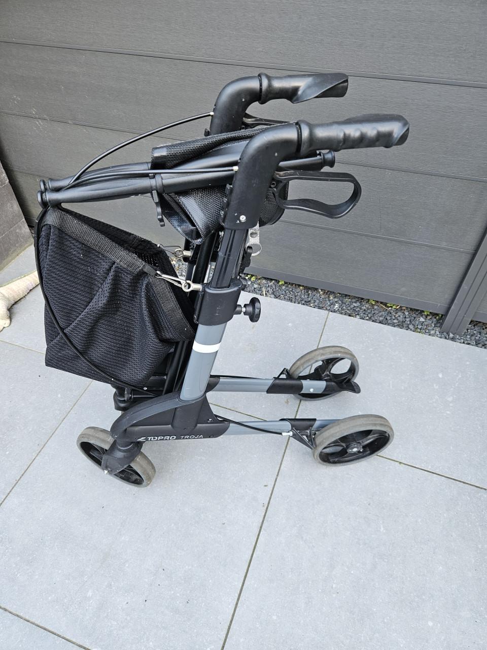 Zeer nette donkergrijze topro troja rollator lichtgewicht