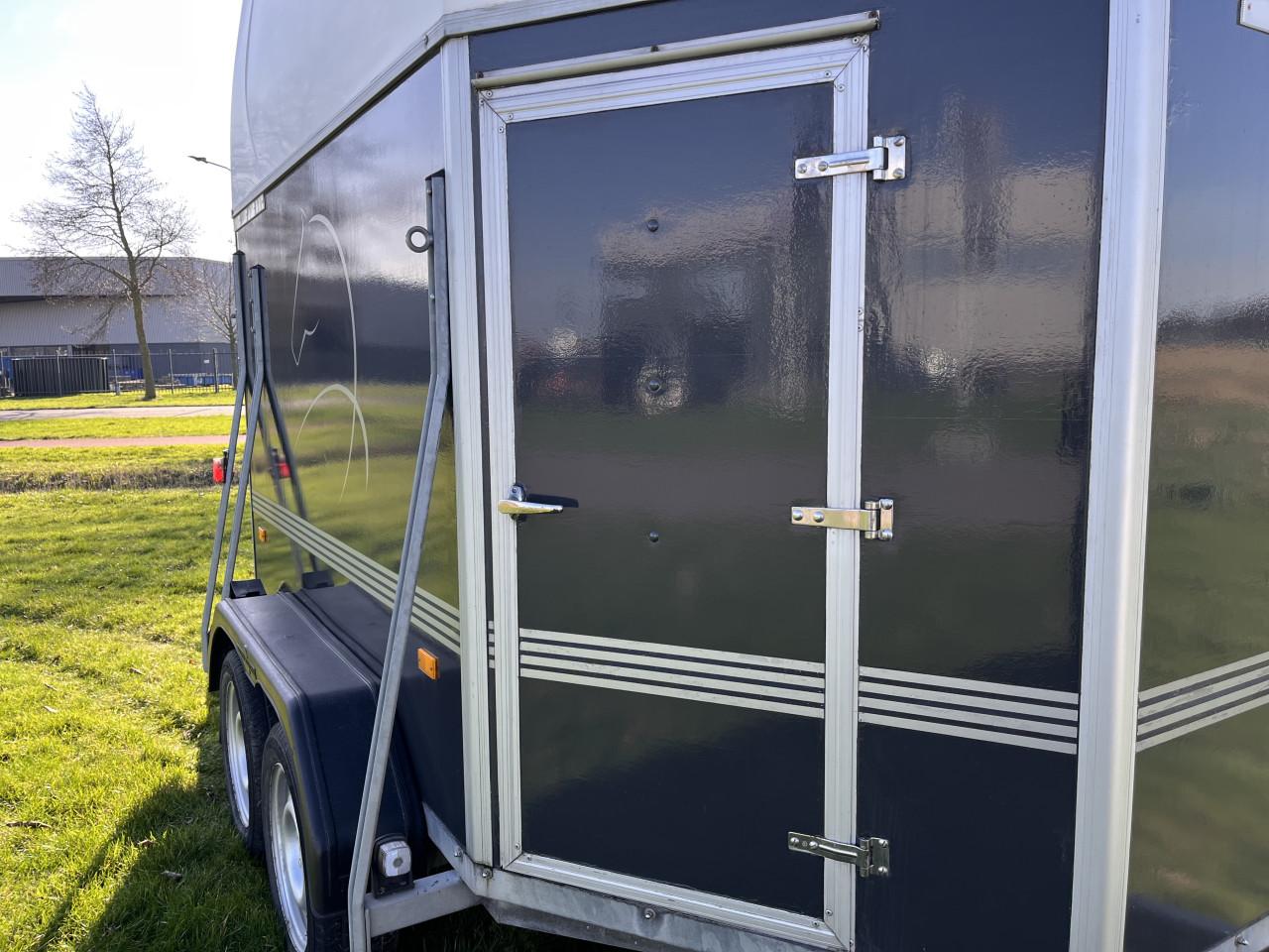 Paardentrailer