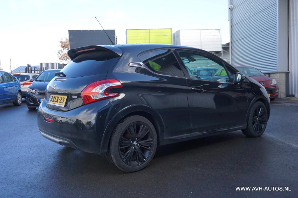 Peugeot 208 1.6 thp xy, motor defect!