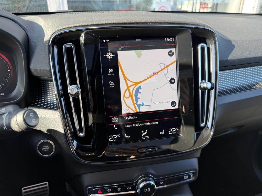 Volvo XC40 t4 211pk recharge r-design| pano| adap.cruise| trekhaak| camera