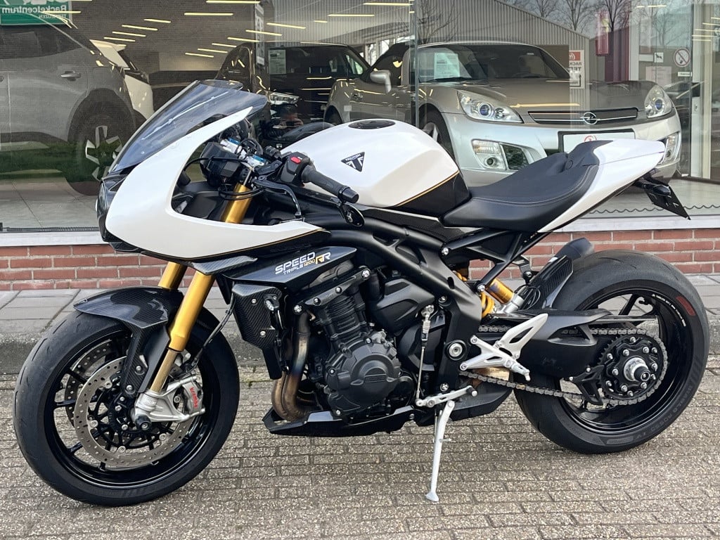 Triumph Speed Triple 1200 rr