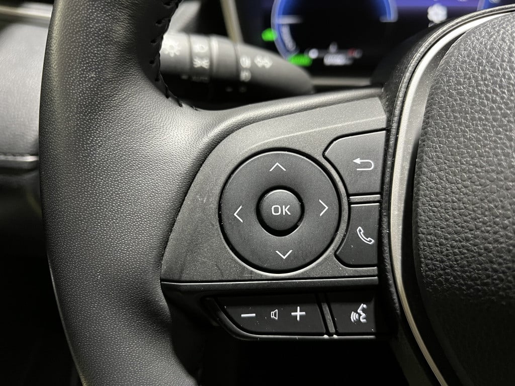 Toyota Corolla Cross 2.0 hp hybrid frist edition | bms | keyless | navi | t