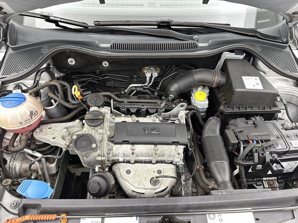 Volkswagen Polo 1.2 easyline lage kilometerstand | airco