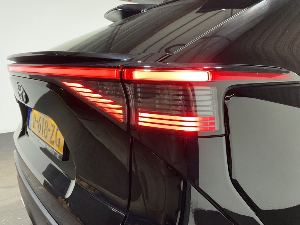 Toyota Bz4x premium 4wd 71 kwh 3 fase