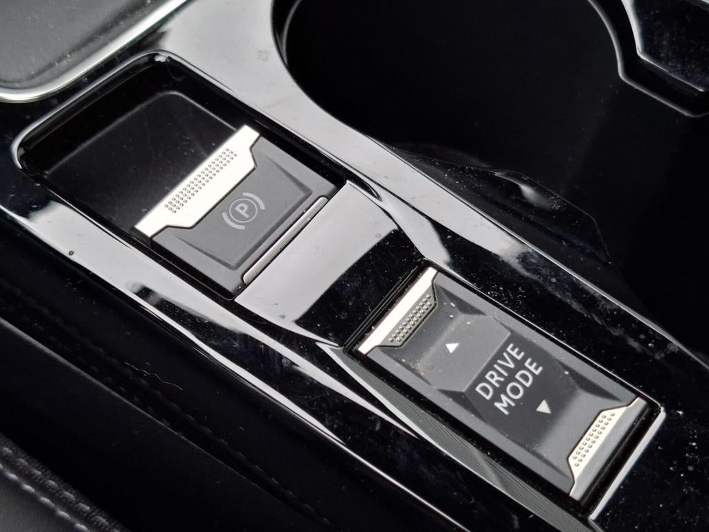Peugeot 2008 suv 130 gt-line schuif-/kanteldak/cam/trekhaak