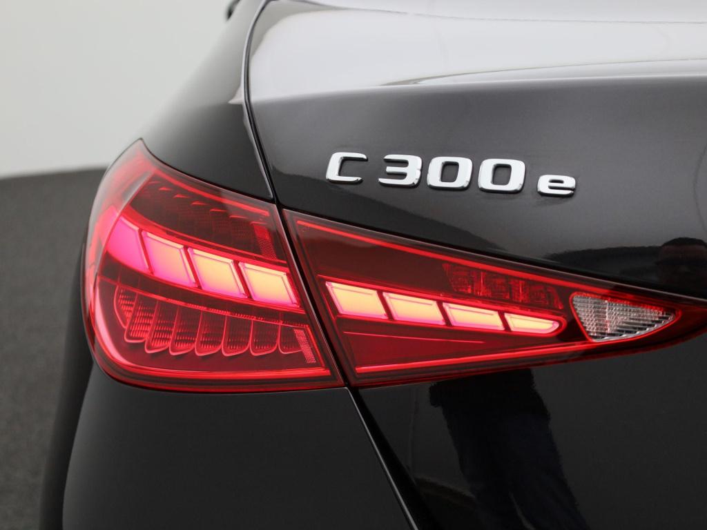 Mercedes-Benz C-Klasse 300 e amg line | automaat | lage km stand | climate 