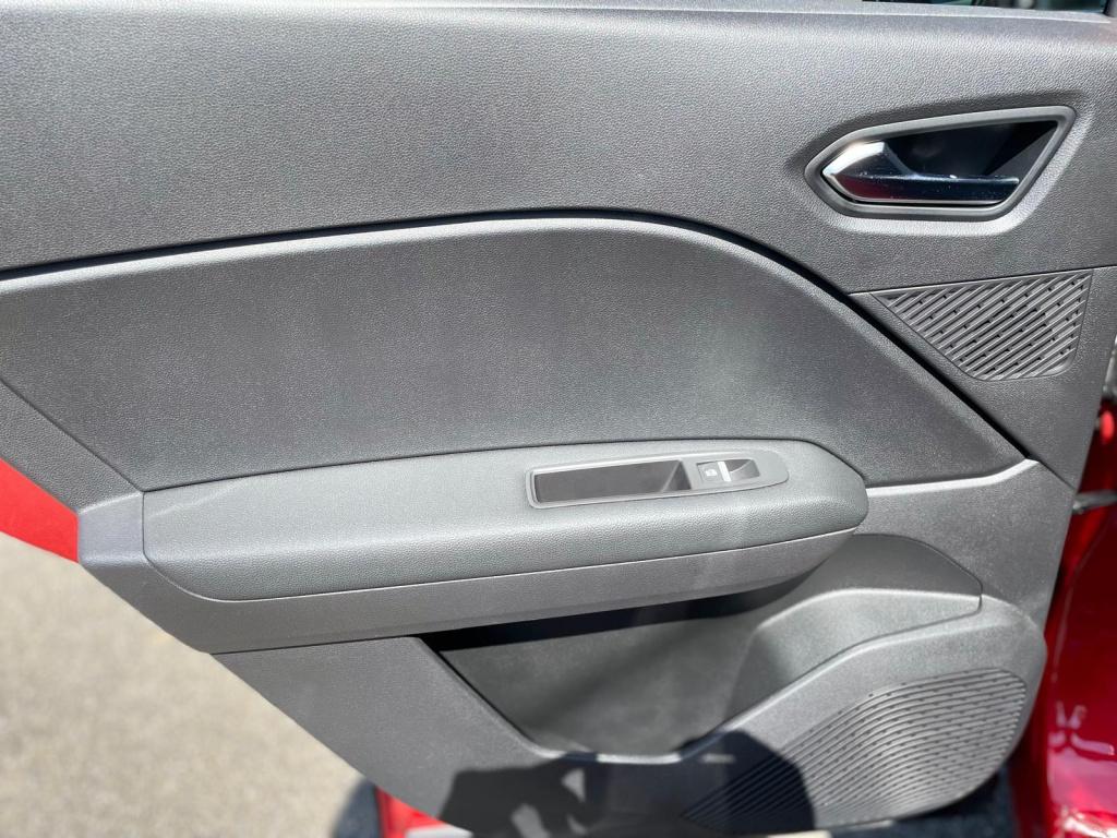 Renault Captur 1.6 e-tech full hybrid 145 techno