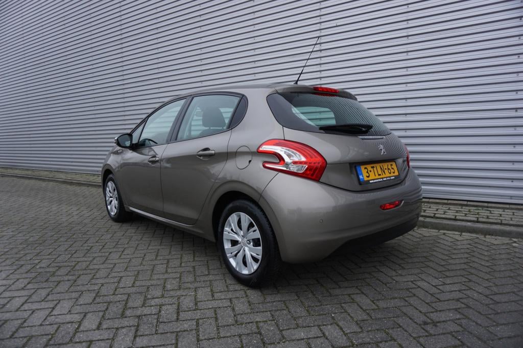 Peugeot 208 1.2 vti allure airco / cruise / elektr. ramen / parkeers. / nap
