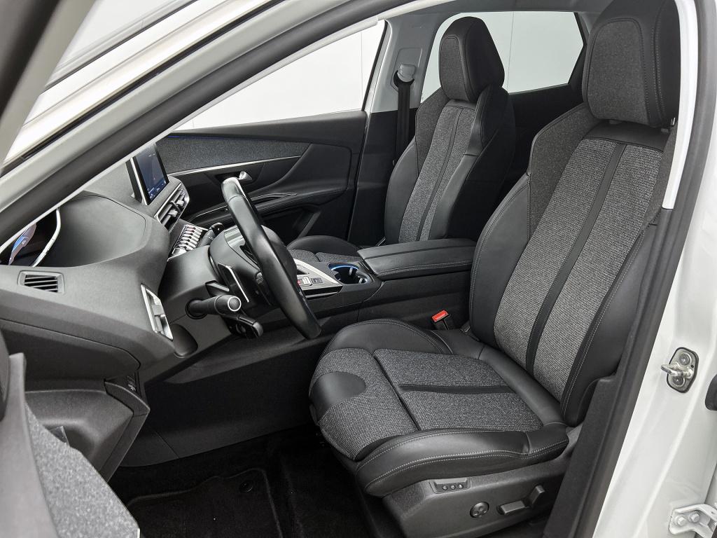 Peugeot 3008 1.2 puretech blue lease premium avantage