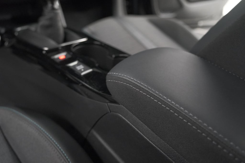 Peugeot 208 puretech 100 allure pack | camera | apple carplay | stoelverwar