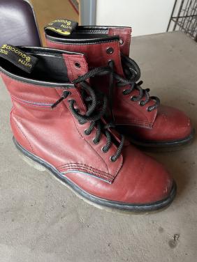 Dr Martens maat 42