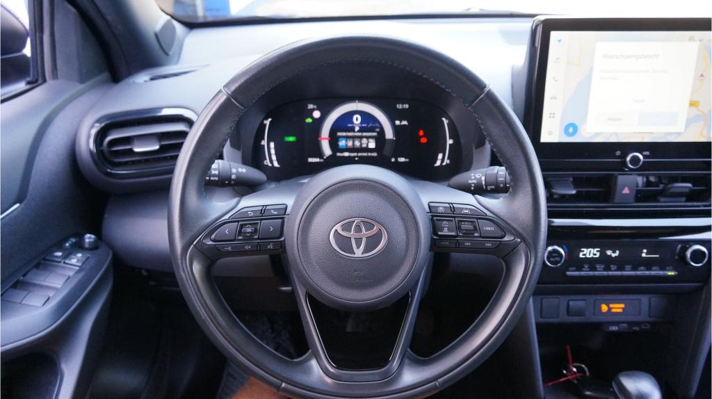 Toyota Yaris Cross 1.5 hybrid 115 dynamic rijklaar incl garantie