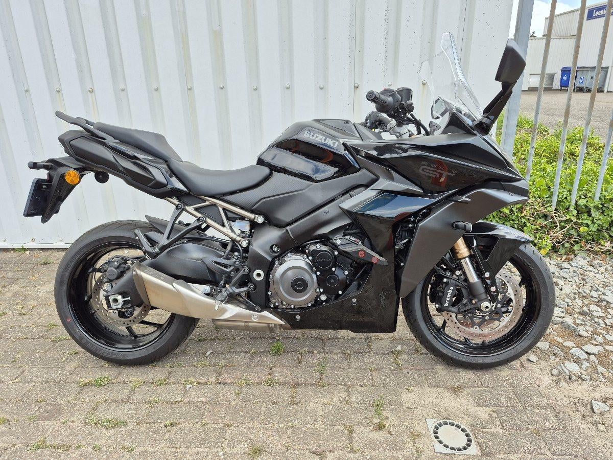Suzuki GSX-S1000GT uit 2022. sportieve toermotor met abs/tcs/cruise