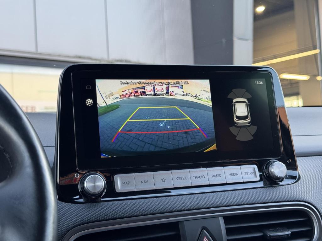 Hyundai Kona ev premium 64 kwh soh 97%, 3-fase lader nl-auto!