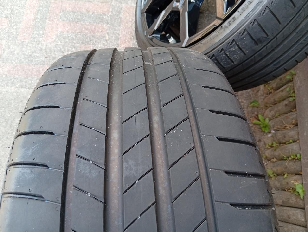 19Inch BMW 3 SERIE LCI G20 G21 995M VELGEN ZOMERBANDEN RFT