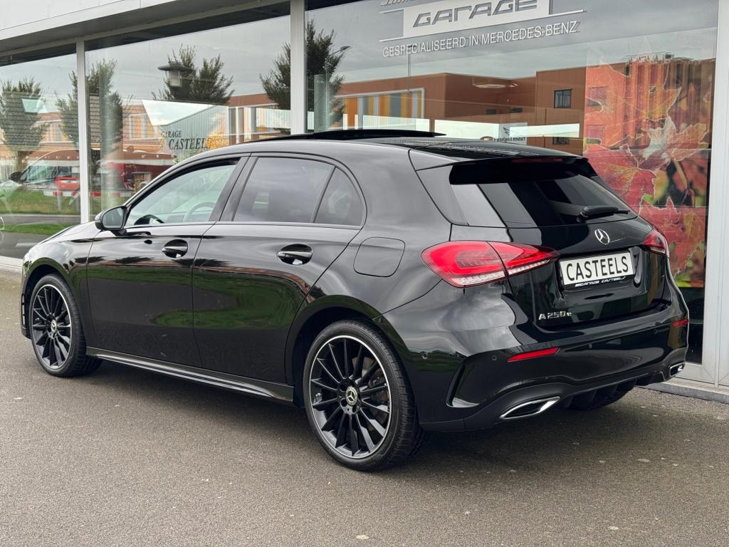 Mercedes-Benz A-Klasse 250 e amg line , night-pakket automaat . panoramadak