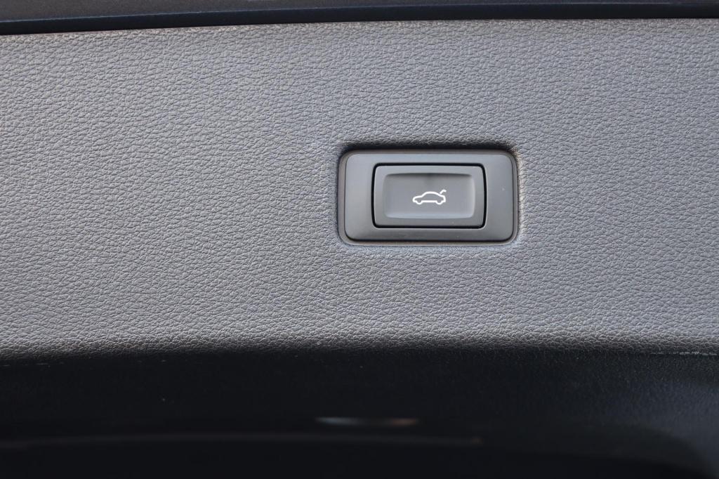 Audi Q8 55 tfsi e quattro pro line s tiptronic 394pk