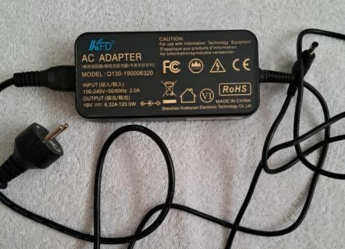 AC ADAPTER model Q130-190006320