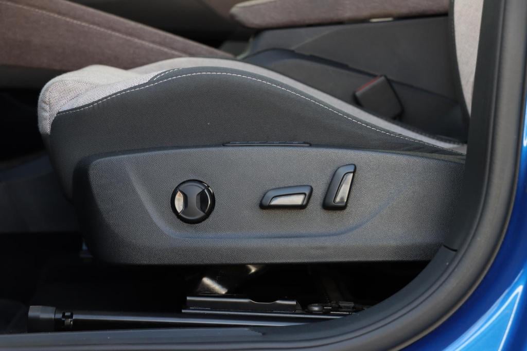 Skoda Enyaq Iv 60 first edition 180pk