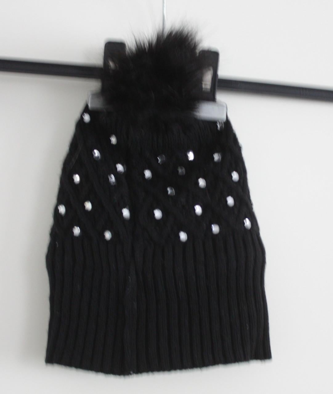 Zwart muts met glittersteentjes