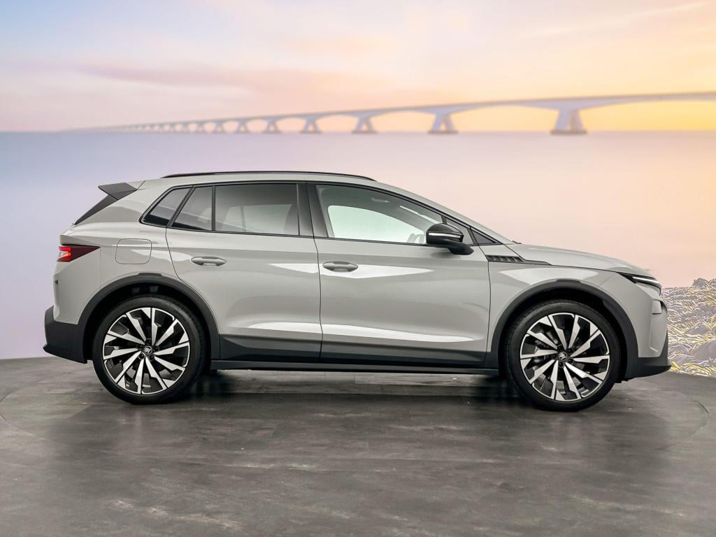 Skoda Onbekend sportline elektromotor 150 kw / 204 pk suv elektri