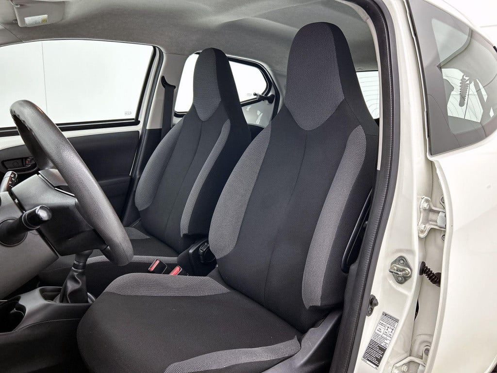 Toyota Aygo 1.0 vvt-i x-fun | airco | bluetooth