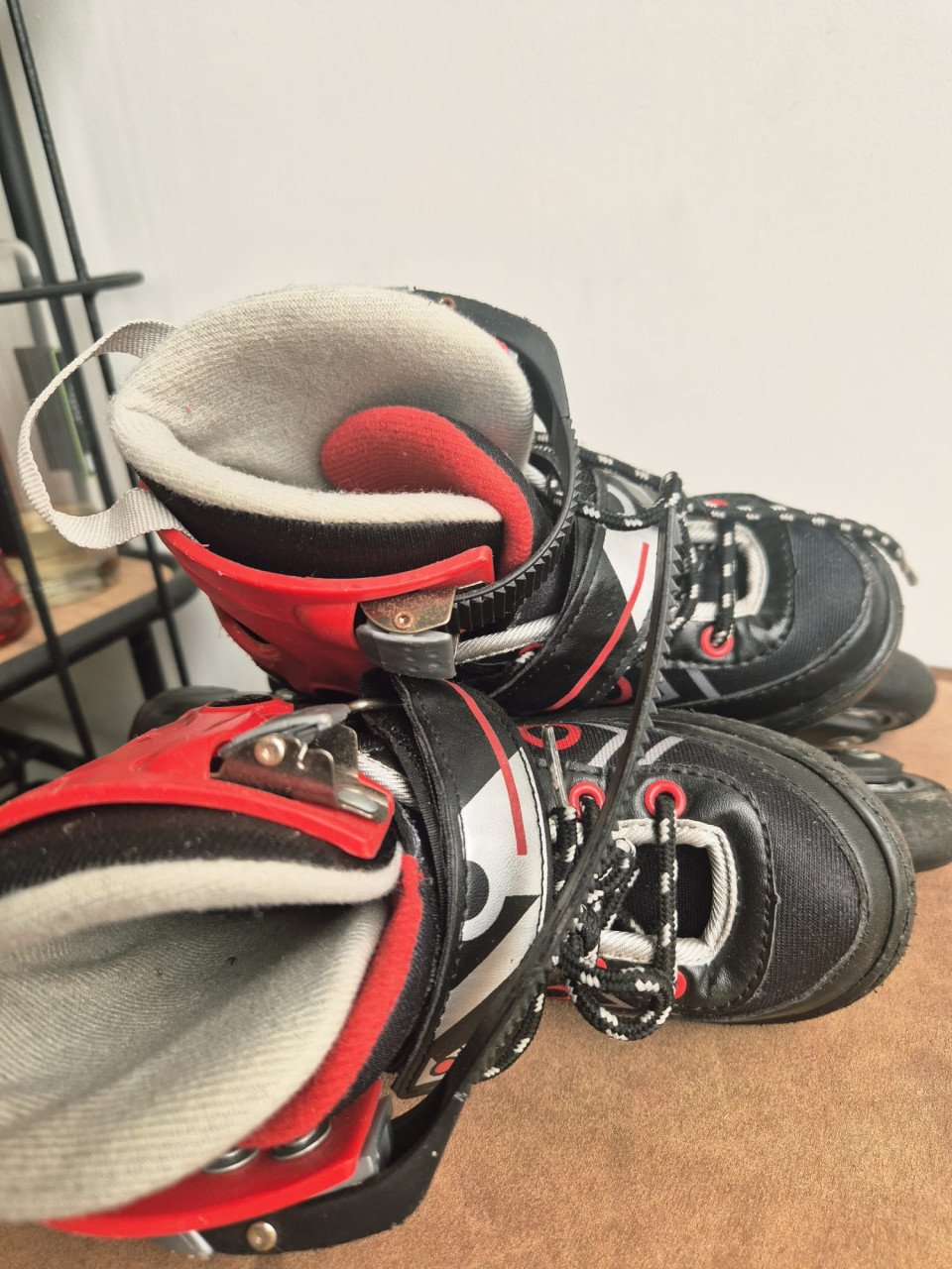 Skates