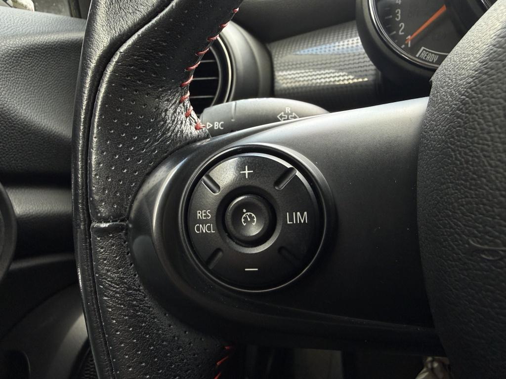 Mini Cooper mini 1.5 black pack - automaat - leder - 87.000km -