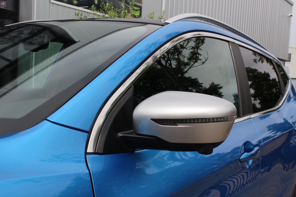 Nissan Qashqai 1.6 tekna + actieprijs €16.595,- t/m 20 augustus!