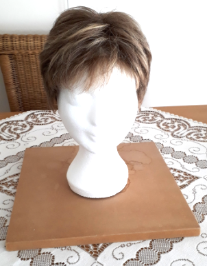 Damespruik kort haar