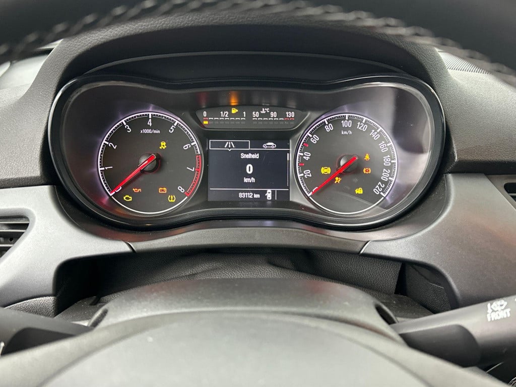 Opel Corsa 1.4 favourite | airco | cruise control | bluetooth