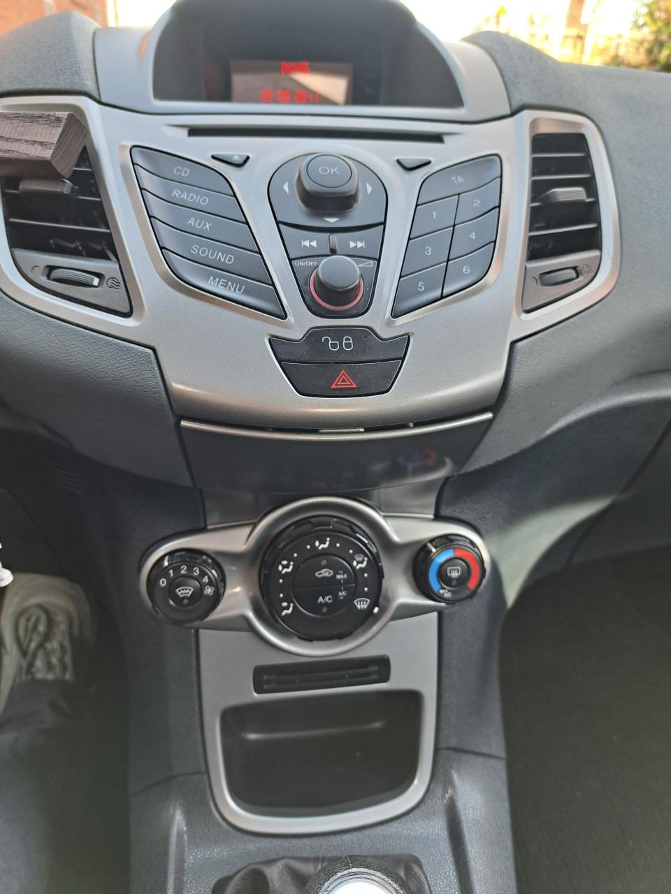 Ford Fiesta 1.25 Titanium 99.000 Km 2011