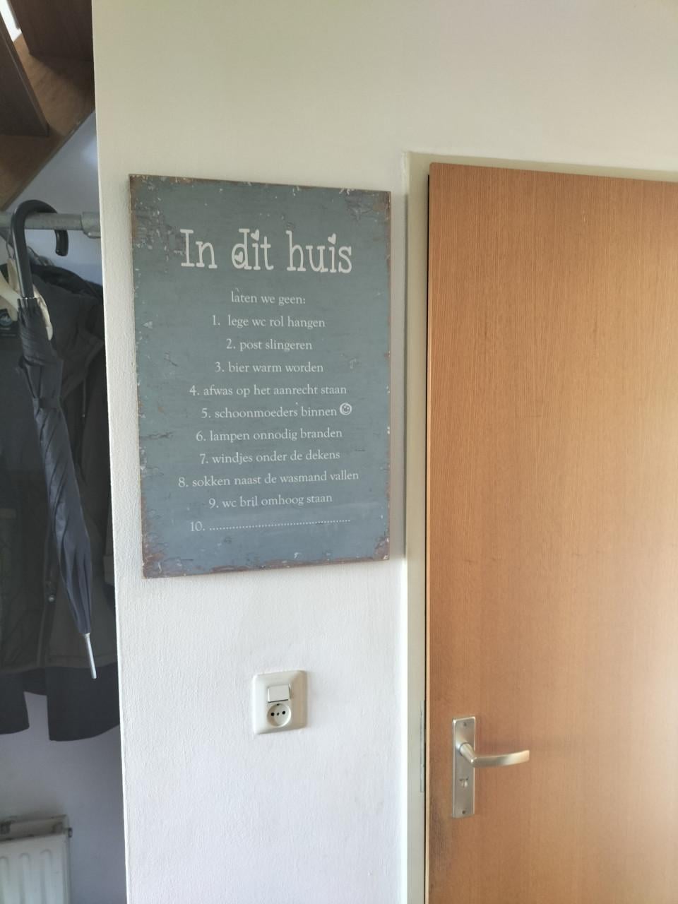 Tekstbord voor aan de muur